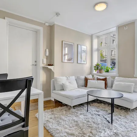 Apartment In The Heart Of *
