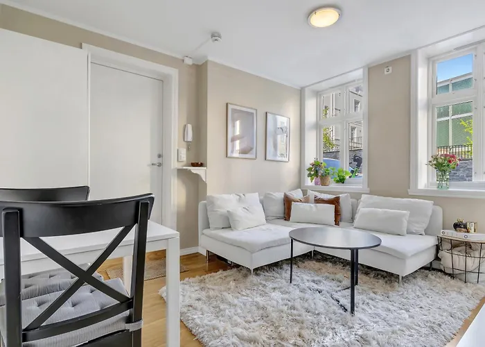 Apartment In The Heart Of *